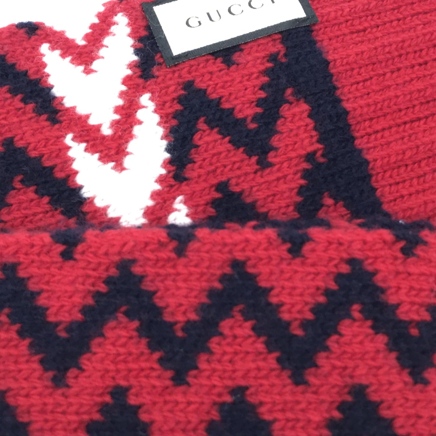 Gucci Red Zigzag Wool Knit Scarf