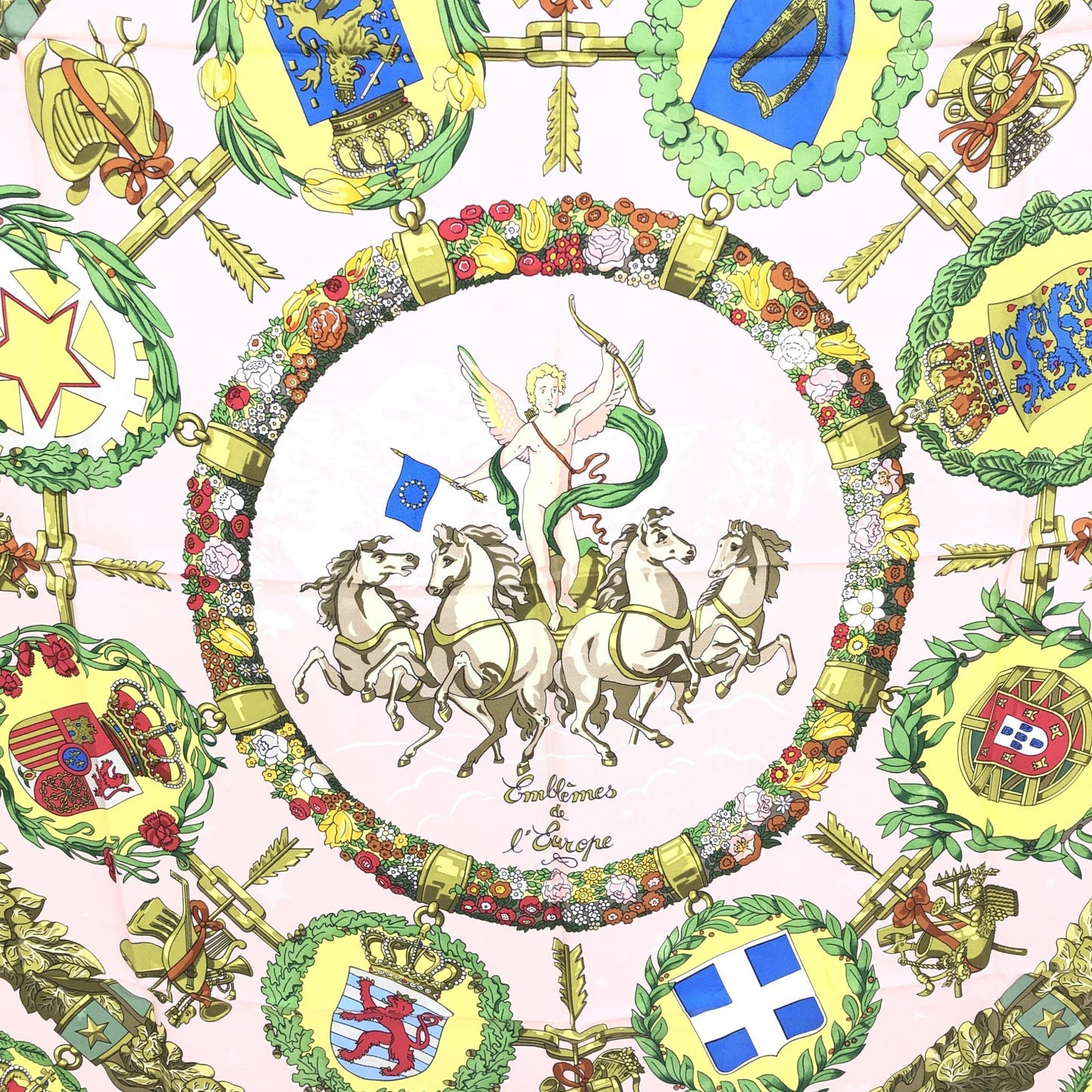 Hermès LOUIS VUITTON EmblèMes D'Europe Silk Scarf