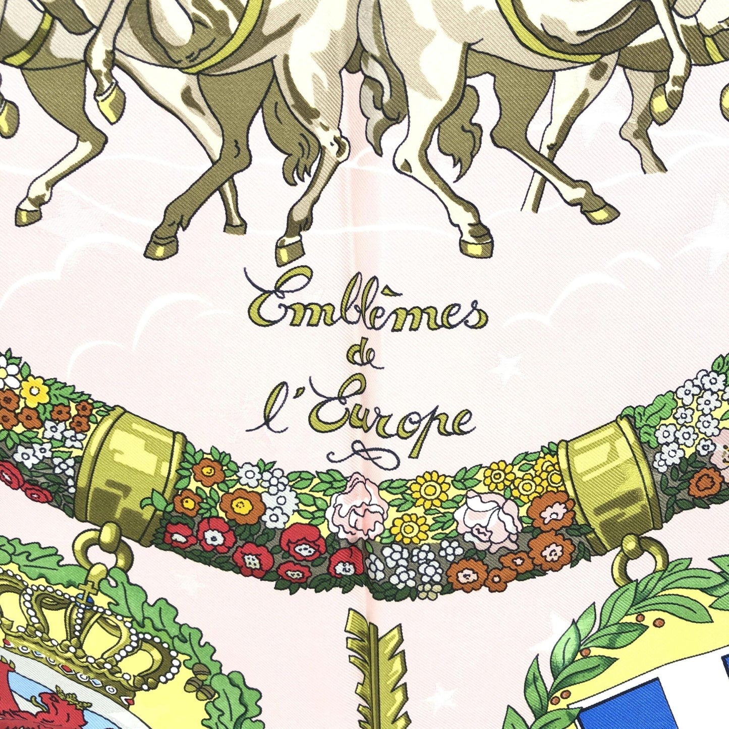 Hermès LOUIS VUITTON EmblèMes D'Europe Silk Scarf
